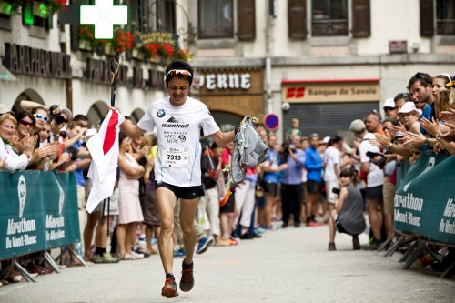 2014年6月、フランス・シャモニーで開催されたスカイランニング世界選手権80k。山田さんはスタート直後の転倒により、左足首を怪我したものの、激痛を乗り越えて見事28位でゴールした。 Photo by Sho Fujmaki